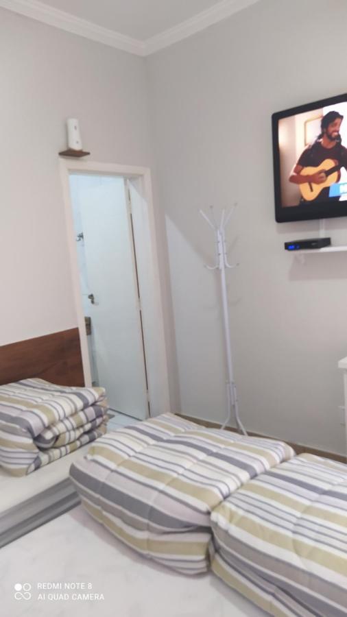 Pousada Quarto Familiar Com Ar,Frigobar,Wi Fi, Garagem Aparecida  Esterno foto